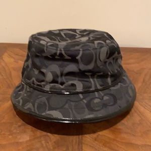 Signature black Coach rain hat size M/L